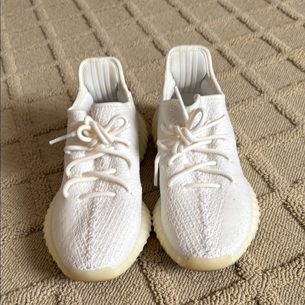 Yeezy x Adidas BOOST men’s sneakers 
adidas Yeezy Boost 350 V2 "Bone" sneakers
